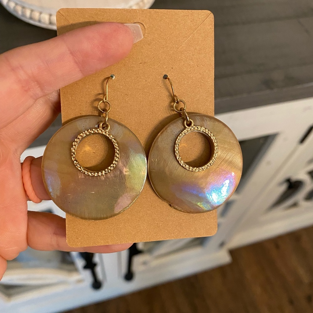 Elegant Gold and Silver Earrings bundle - Picture 6 of 8